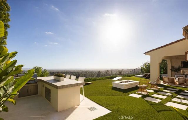 93 Parson Brown, Irvine, CA 92618