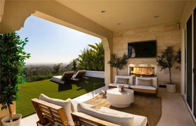 93 Parson Brown, Irvine, CA 92618