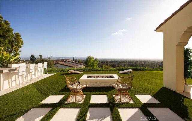 93 Parson Brown, Irvine, CA 92618