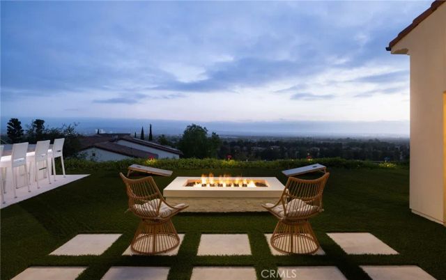 93 Parson Brown, Irvine, CA 92618