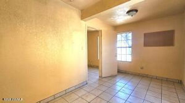 1229 S Espanola Street, Las Cruces, NM 88001