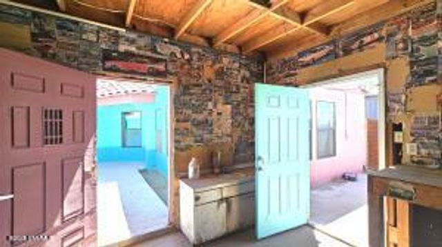 1229 S Espanola Street, Las Cruces, NM 88001