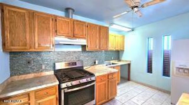 1229 S Espanola Street, Las Cruces, NM 88001