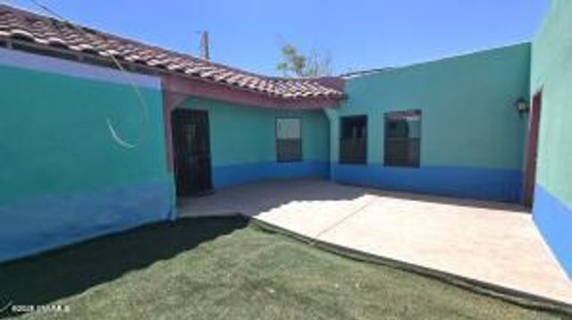 1229 S Espanola Street, Las Cruces, NM 88001