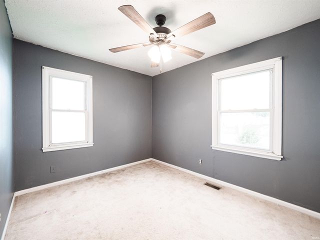 2063 E Columbia Street, Evansville, IN 47711