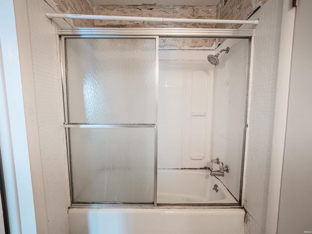 2063 E Columbia Street, Evansville, IN 47711