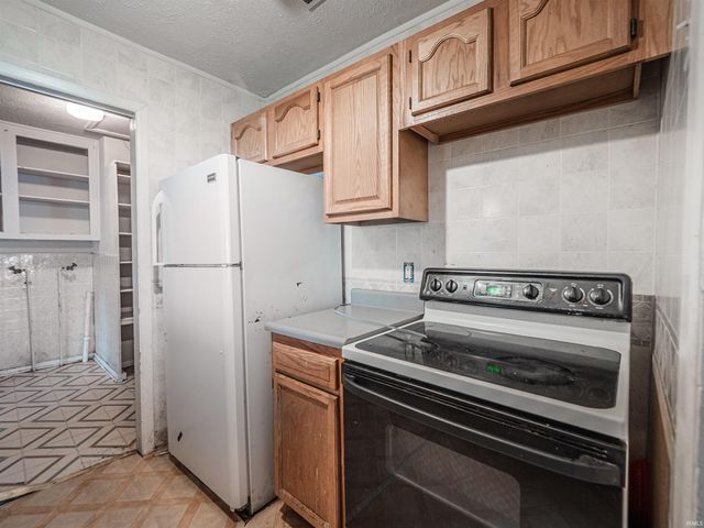 2063 E Columbia Street, Evansville, IN 47711