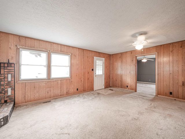 2063 E Columbia Street, Evansville, IN 47711