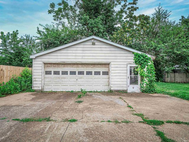 2063 E Columbia Street, Evansville, IN 47711