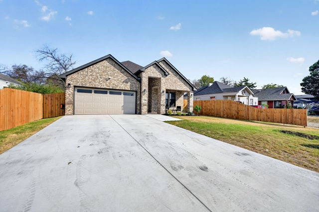 1930 Houston Street, Grand Prairie, TX 75050
