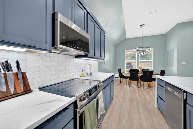 1930 Houston Street, Grand Prairie, TX 75050