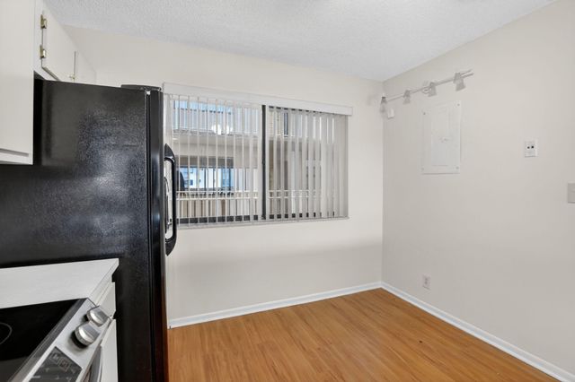8030 Hampton Boulevard 414, North Lauderdale, FL 33068