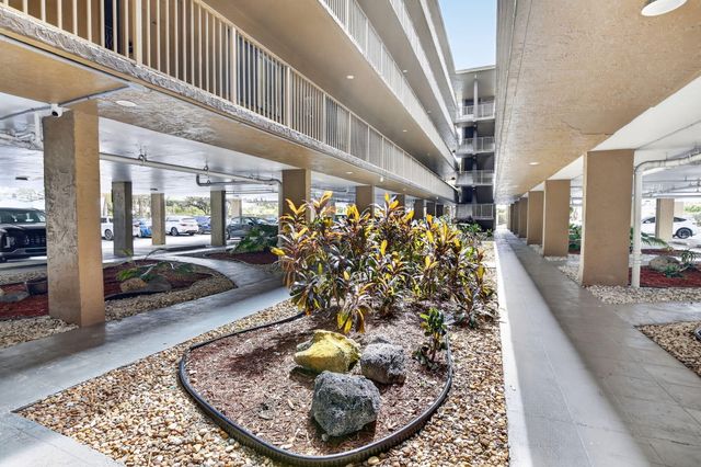 8030 Hampton Boulevard 414, North Lauderdale, FL 33068