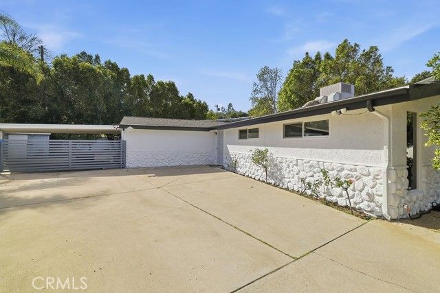 17106 Mandarin Court, Granada Hills (los Angeles), CA 91344