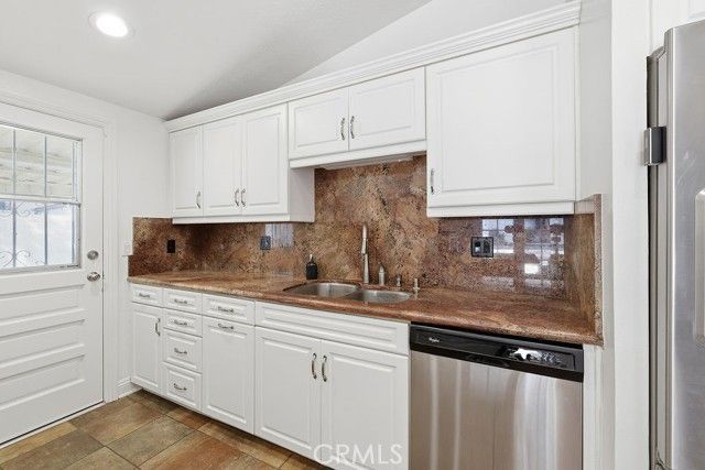 17106 Mandarin Court, Granada Hills (los Angeles), CA 91344