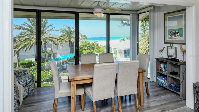 6044 W PEPPERTREE WAY 233B, Sarasota, FL 34242