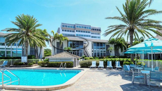 6044 W PEPPERTREE WAY 233B, Sarasota, FL 34242