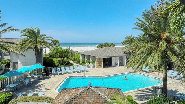 6044 W PEPPERTREE WAY 233B, Sarasota, FL 34242