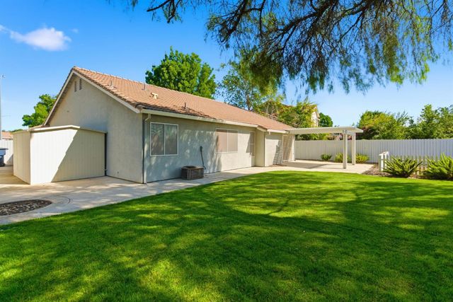 2338 Carol Ann Dr, Tracy, CA 95377