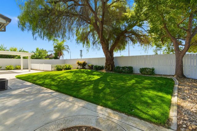 2338 Carol Ann Dr, Tracy, CA 95377