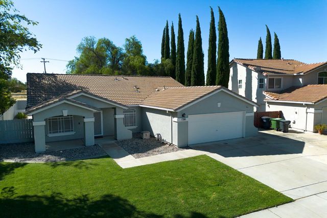 2338 Carol Ann Dr, Tracy, CA 95377