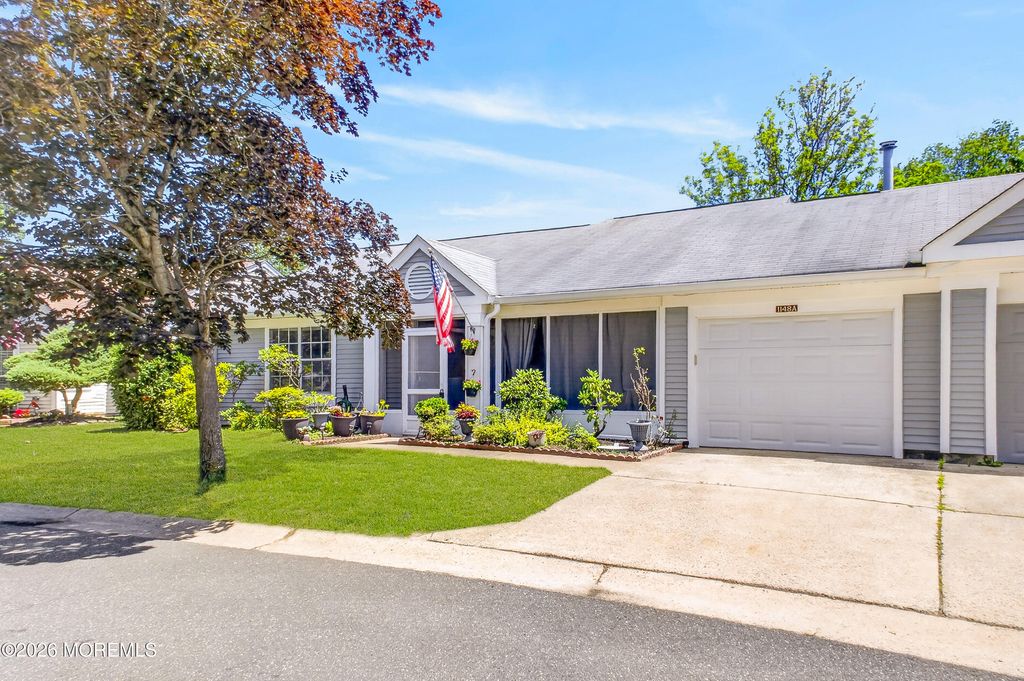 1148A Thornbury Lane, Manchester, NJ 08759