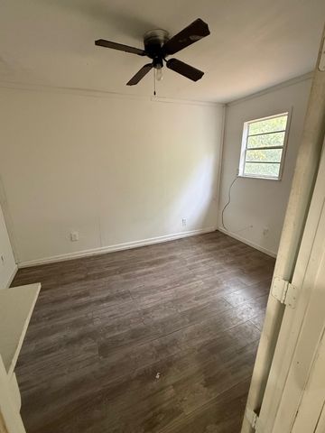 127 Conway St., Longview, TX 75601