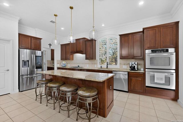 21702 EDEN ROSE HL, San Antonio, TX 78256