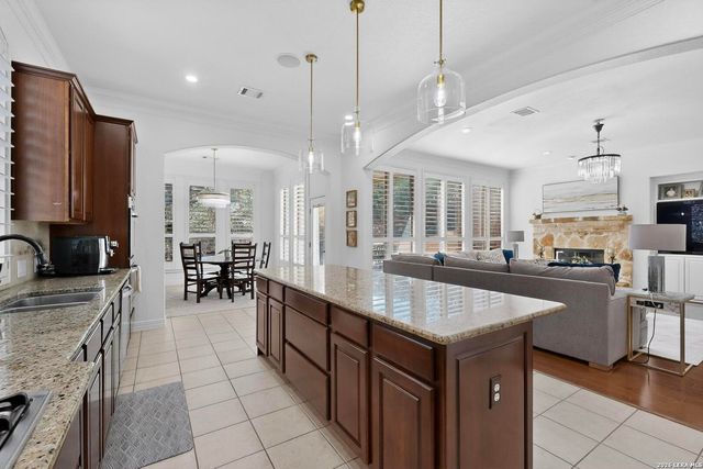 21702 EDEN ROSE HL, San Antonio, TX 78256