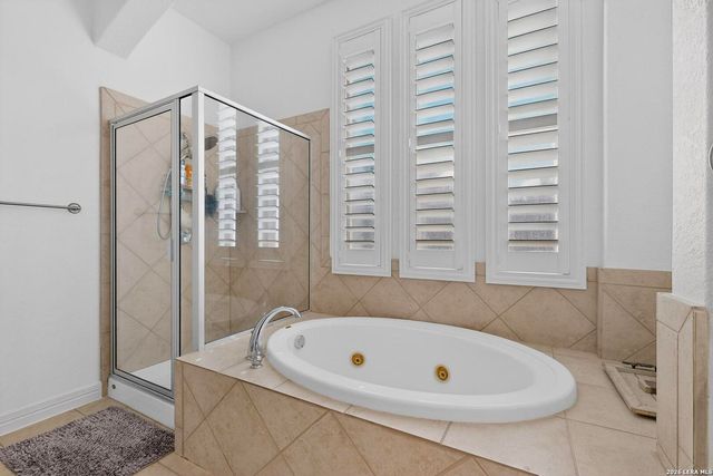 21702 EDEN ROSE HL, San Antonio, TX 78256