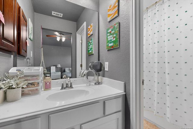 21702 EDEN ROSE HL, San Antonio, TX 78256