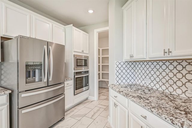 2641 Summer Indigo Trail, Pearland, TX 77089