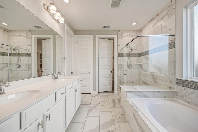 2641 Summer Indigo Trail, Pearland, TX 77089