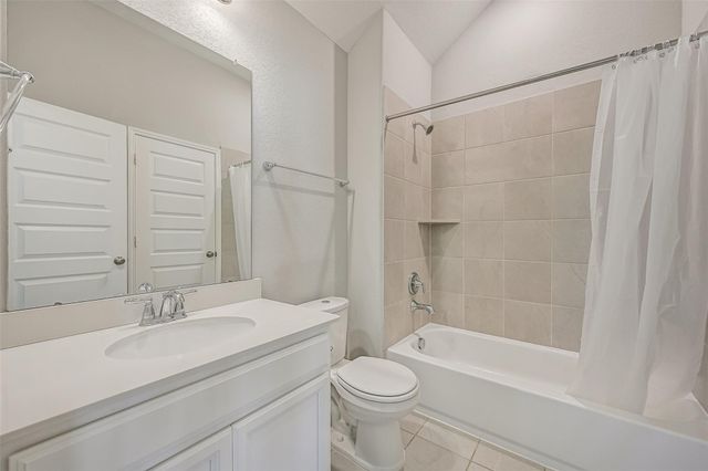 2641 Summer Indigo Trail, Pearland, TX 77089