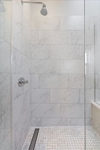 2760 W Saint Mary Street, Chicago, IL 60647
