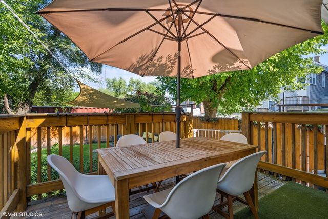 2760 W Saint Mary Street, Chicago, IL 60647