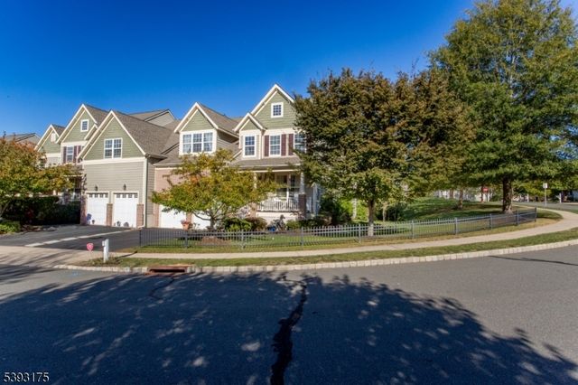 616 Heath Ct, Lambertville City, NJ 08530