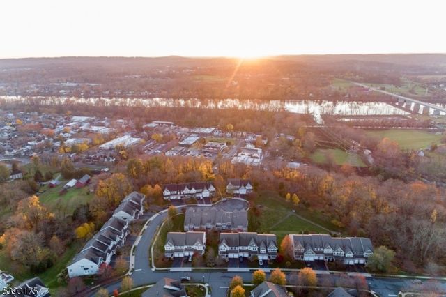 616 Heath Ct, Lambertville City, NJ 08530