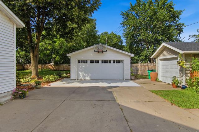 204 Gilbert Avenue, Eau Claire, WI 54701