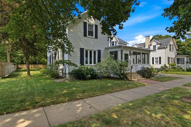 204 Gilbert Avenue, Eau Claire, WI 54701