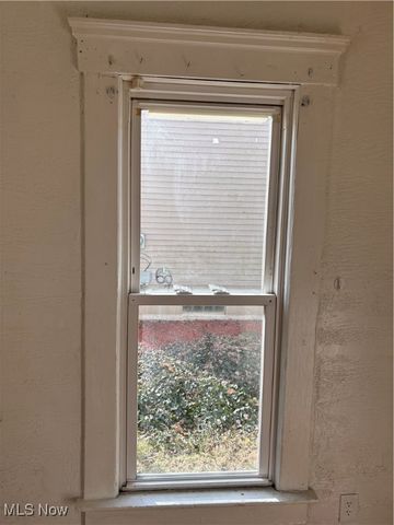 810 Amherst Street, Akron, OH 44311