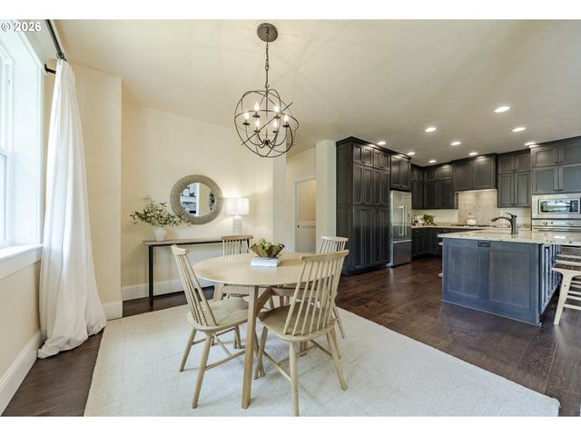 2243 LATHEN Way, Eugene, OR 97408