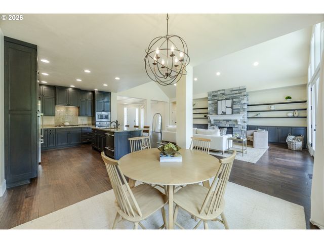 2243 LATHEN Way, Eugene, OR 97408