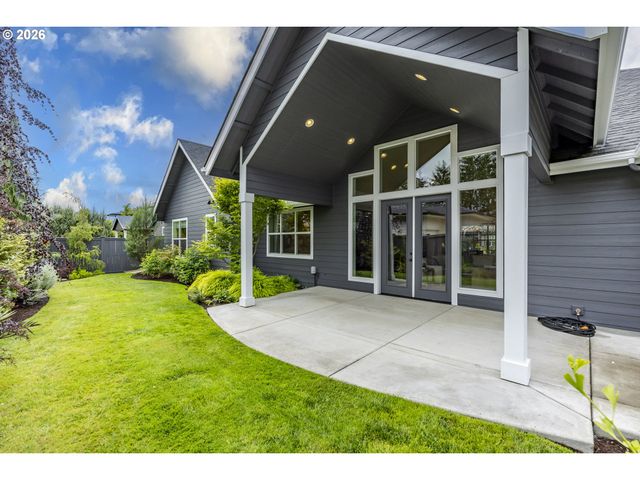 2243 LATHEN Way, Eugene, OR 97408