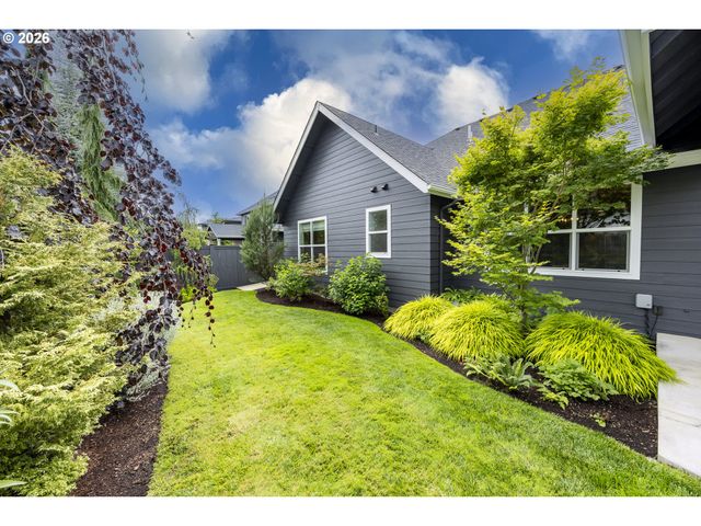 2243 LATHEN Way, Eugene, OR 97408
