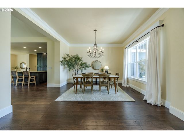 2243 LATHEN Way, Eugene, OR 97408