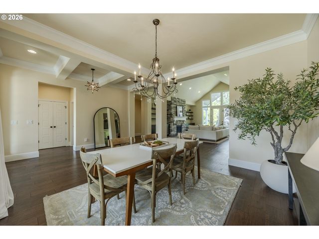 2243 LATHEN Way, Eugene, OR 97408