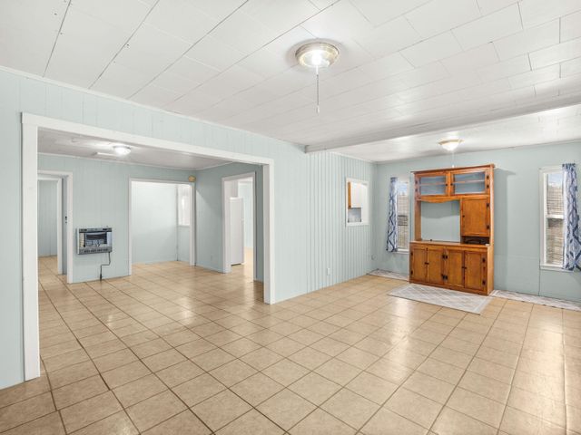 121 Hog Farm Rd, Deridder, LA 70634