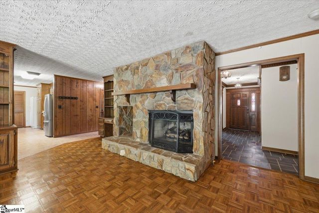3184 N Hwy 14, Greer, SC 29651
