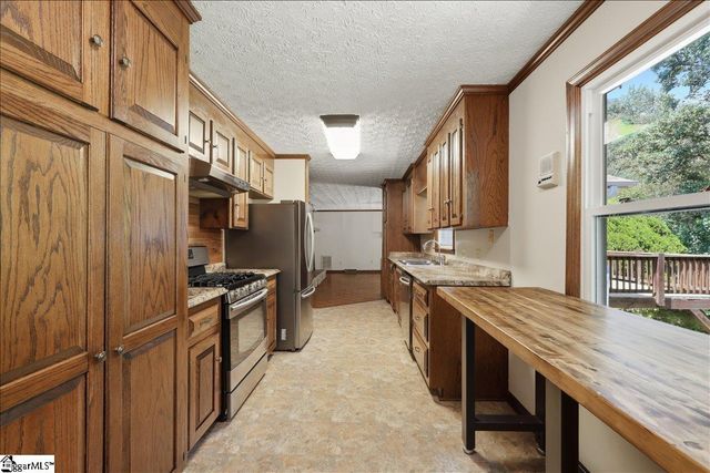 3184 N Hwy 14, Greer, SC 29651